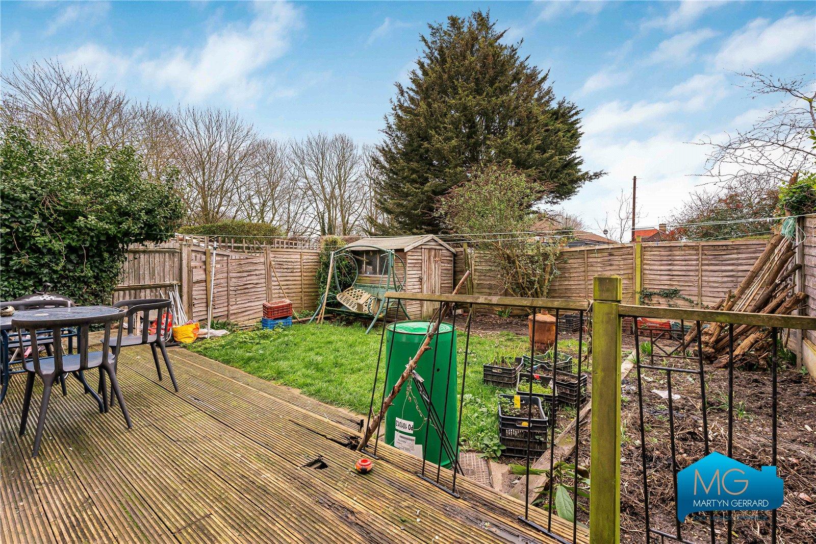 3 bedroom End of Terrace House to rent - Martyn Gerrard