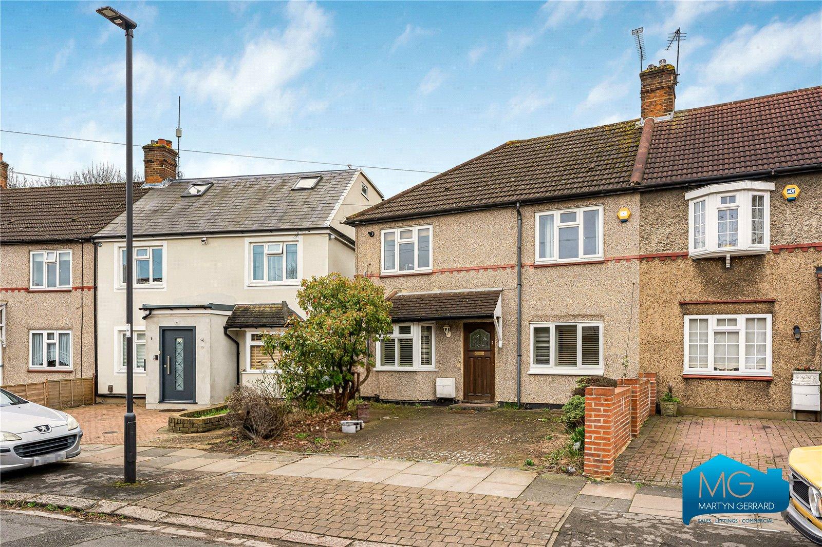 3 bedroom End of Terrace House to rent - Martyn Gerrard