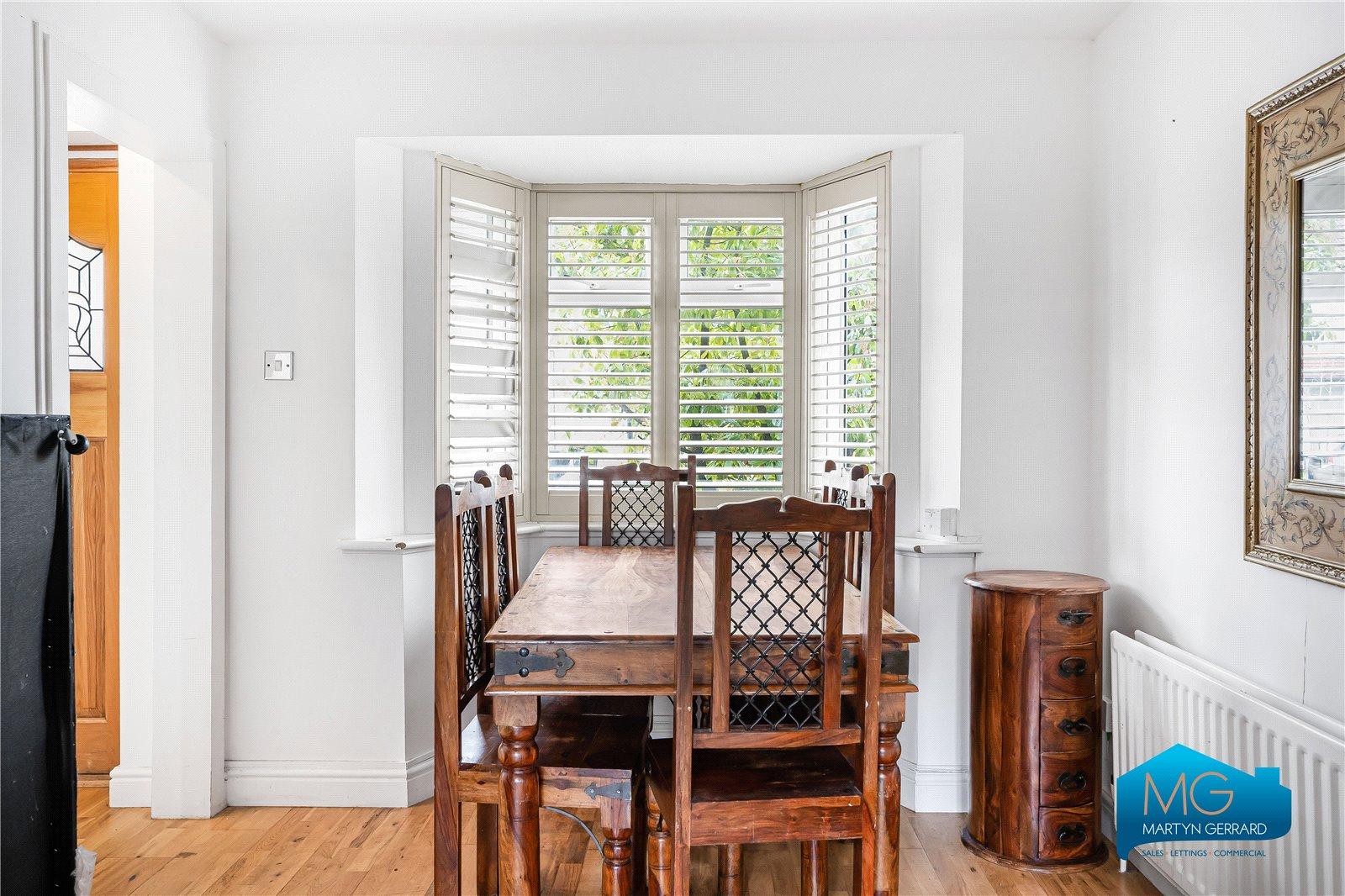3 bedroom End of Terrace House to rent - Martyn Gerrard
