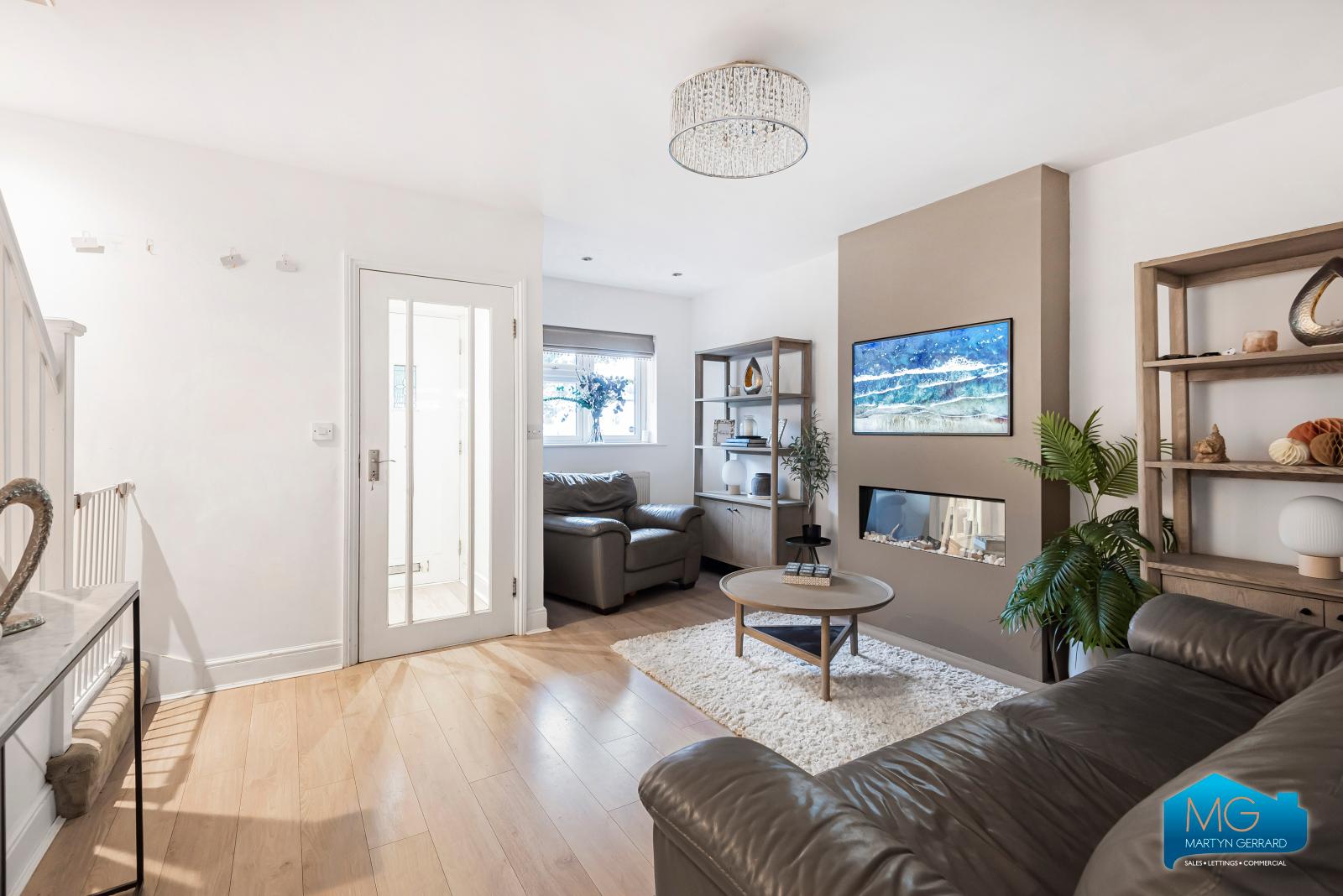 4 bedroom End of Terrace House to rent - Martyn Gerrard