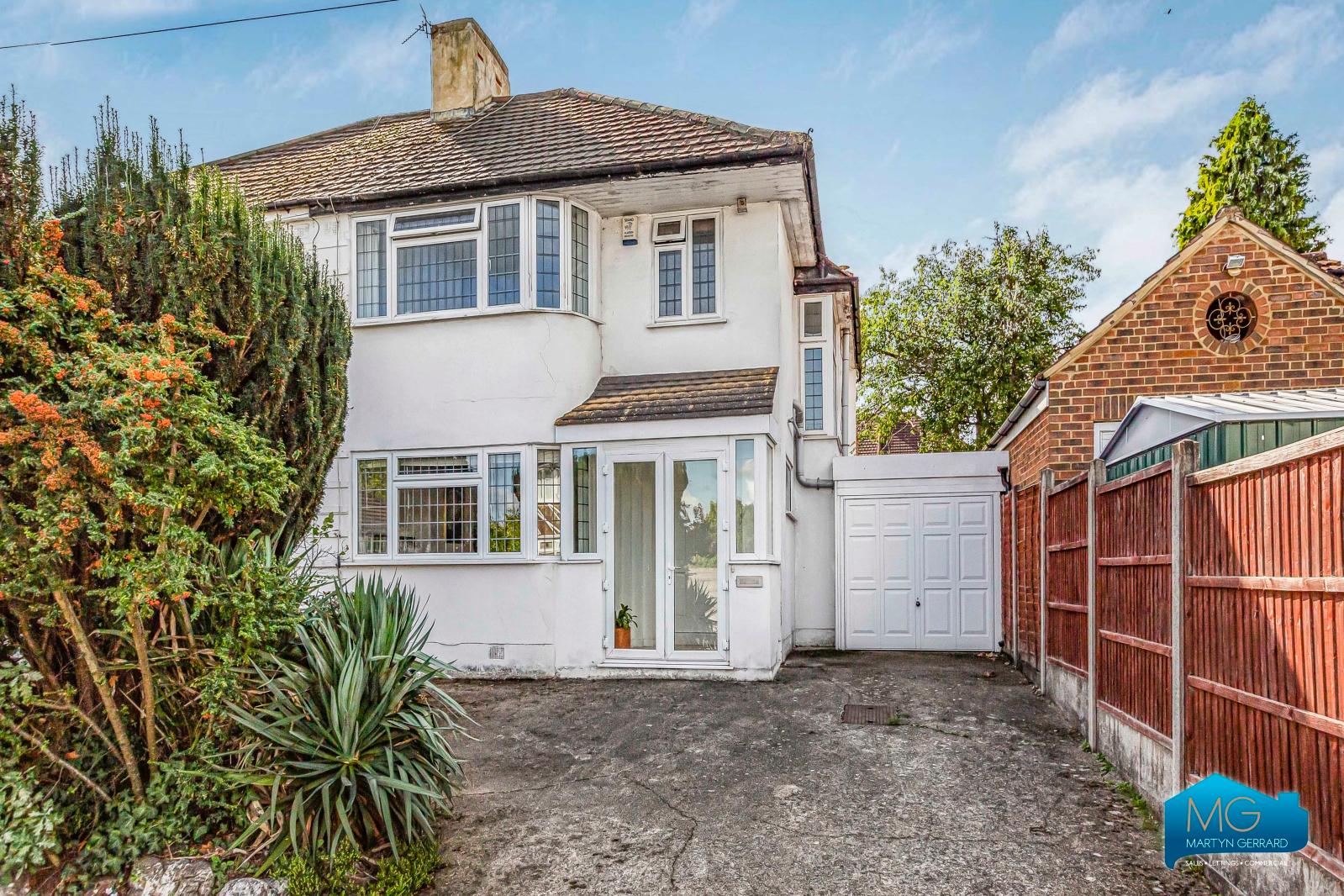 Farmleigh, Southgate, London, N14+ - Martyn Gerrard