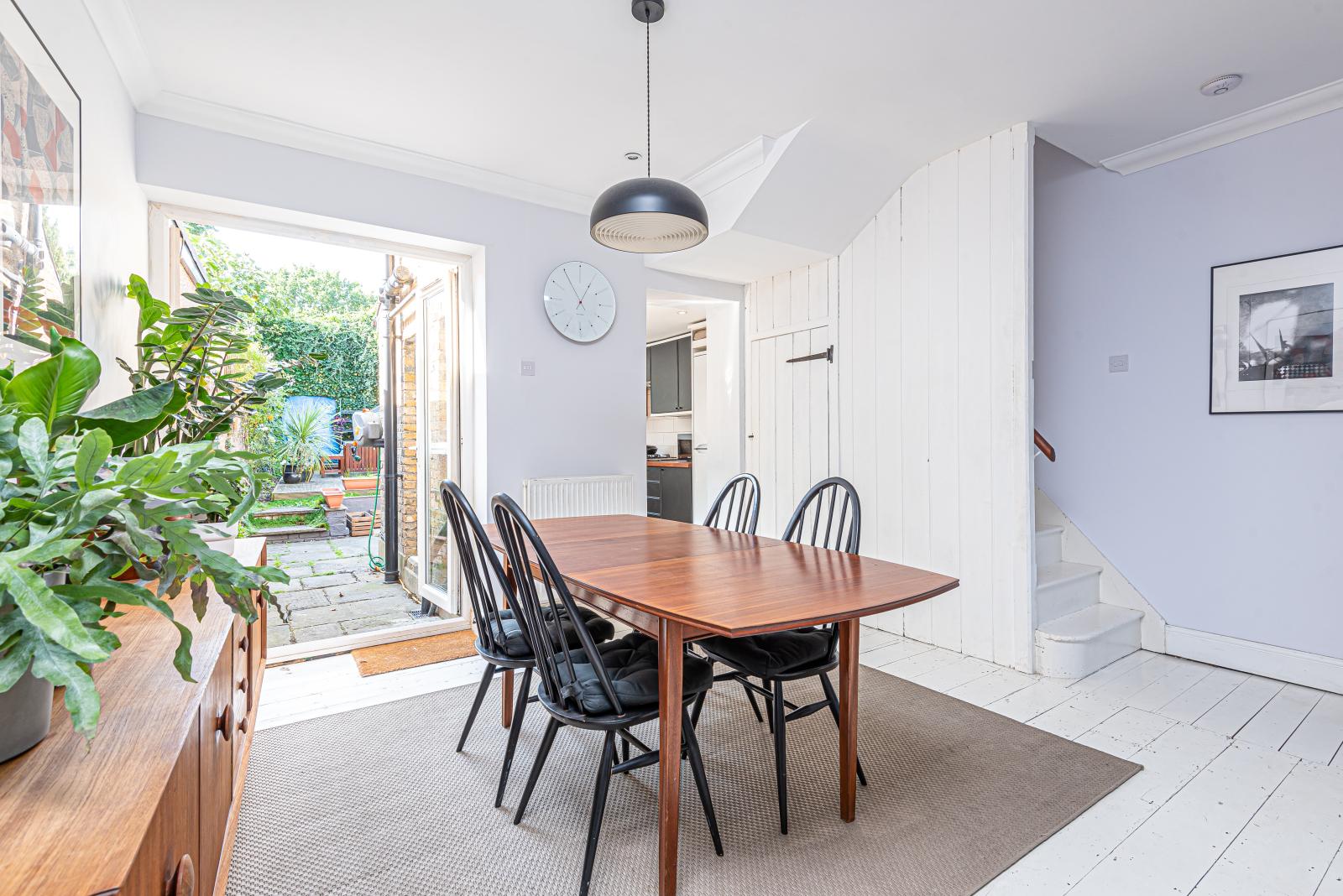 2 bedroom Terraced House to rent - Martyn Gerrard