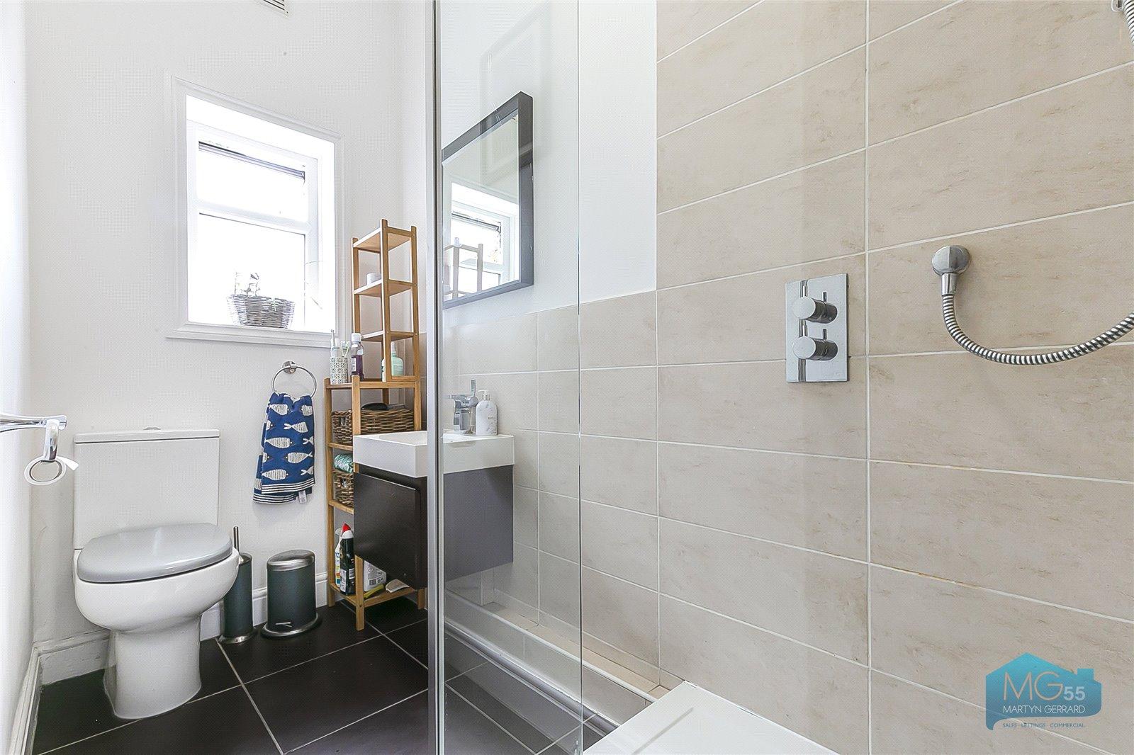 2 bedroom Apartment to rent - Martyn Gerrard
