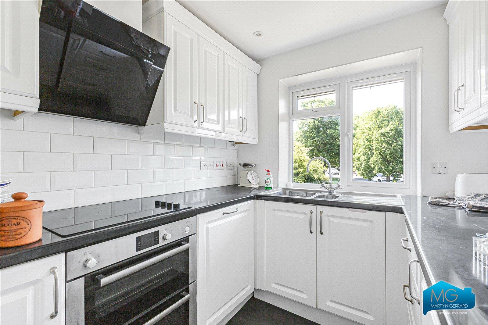 2 bedroom Maisonette to rent - Martyn Gerrard