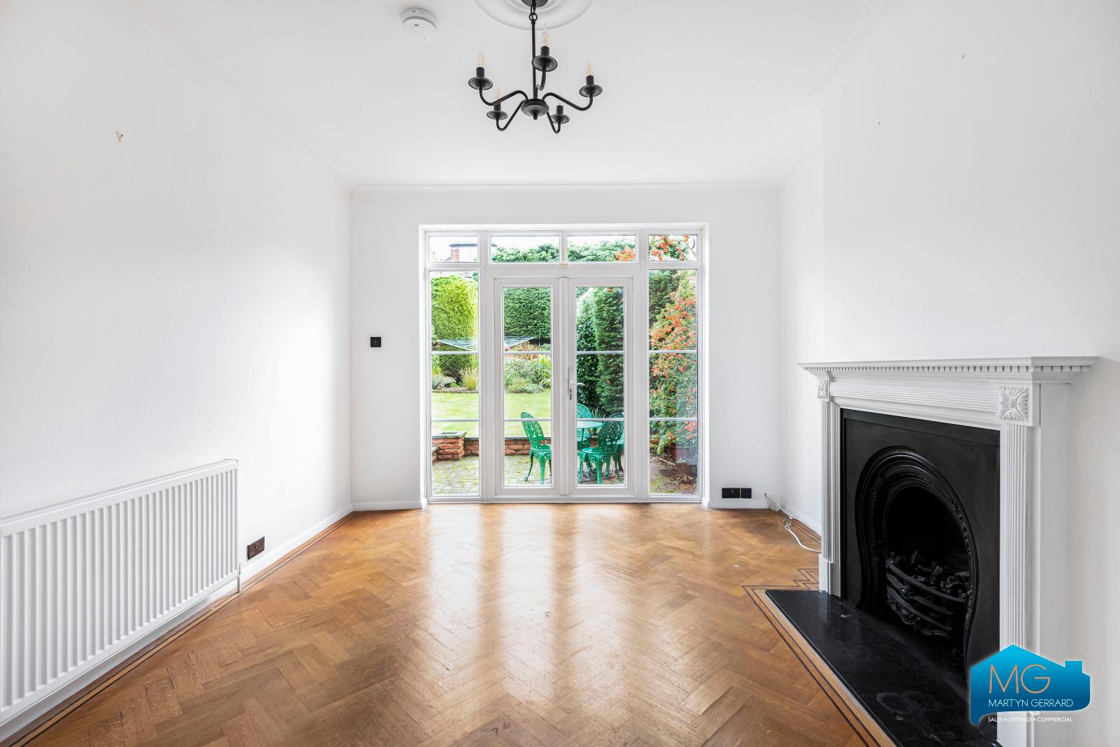 Monkfrith Close, Southgate, London, N14+ - Martyn Gerrard