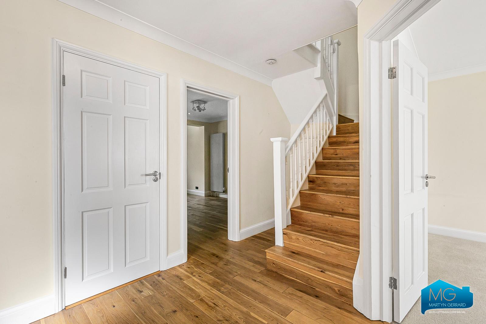 Osidge Lane, Southgate, London, N14+ - Martyn Gerrard
