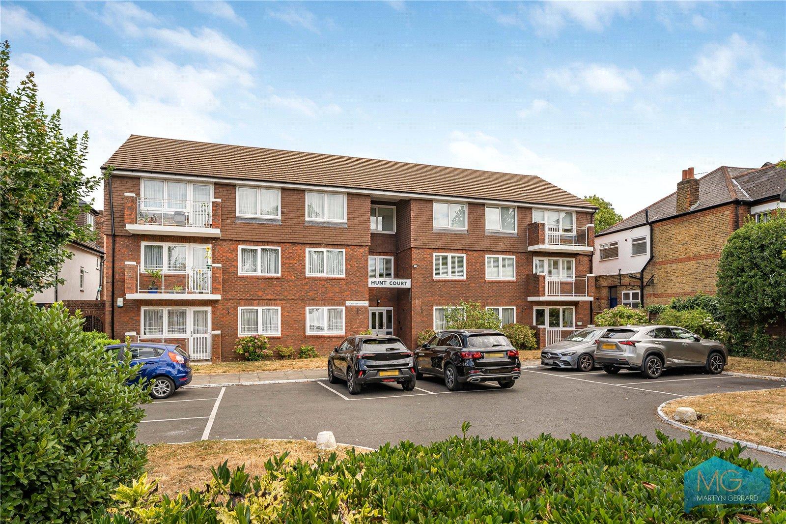2 bedroom Ground Floor Flat for sale - Martyn Gerrard