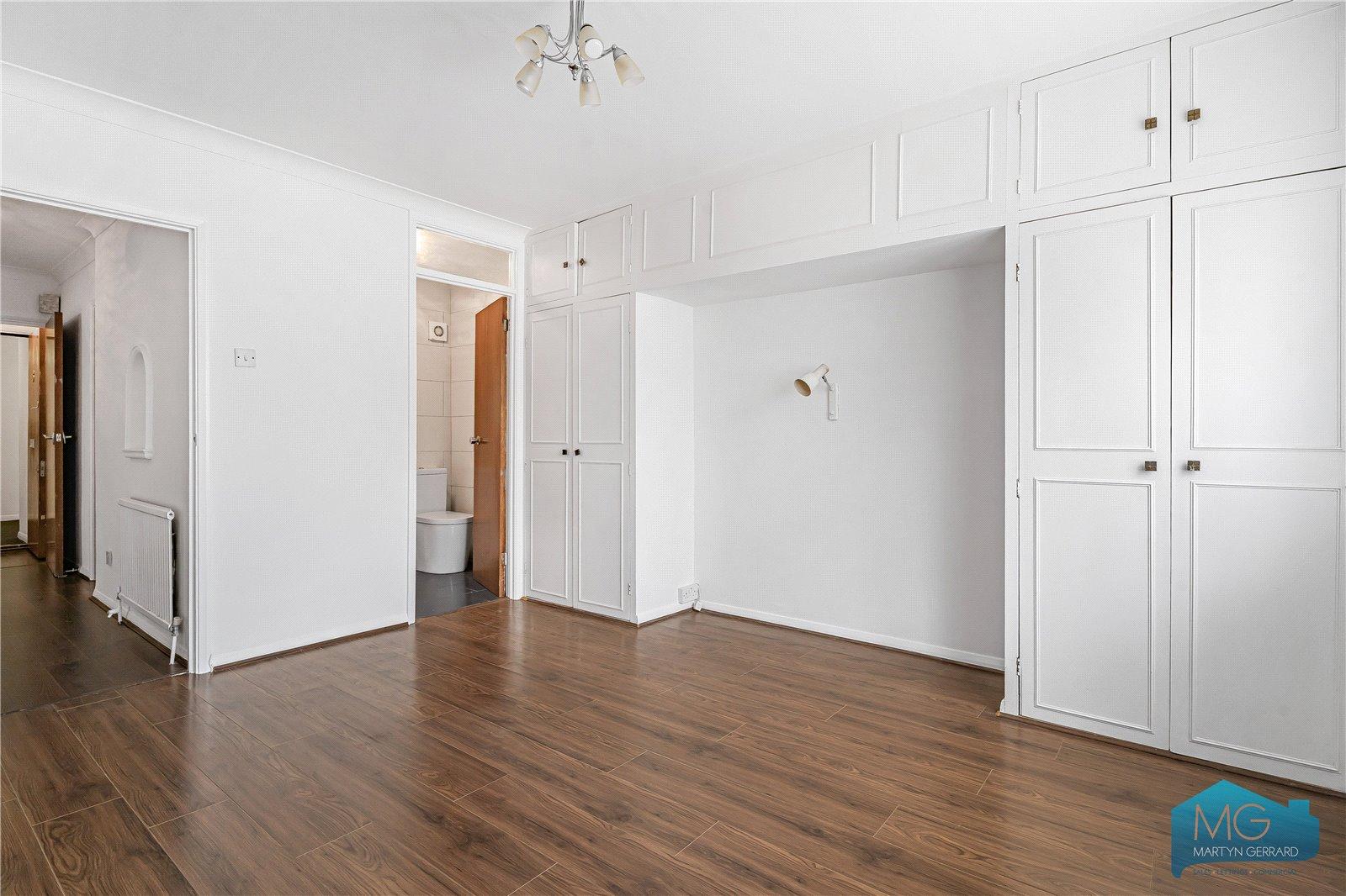 2 bedroom Ground Floor Flat for sale - Martyn Gerrard