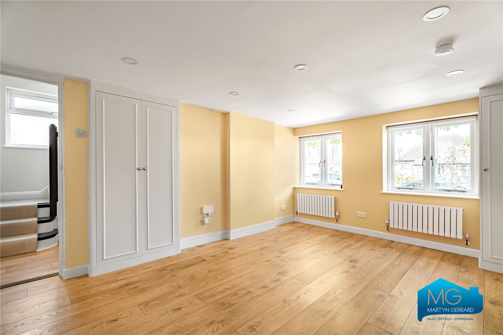 3 bedroom Semi-Detached House to rent - Martyn Gerrard