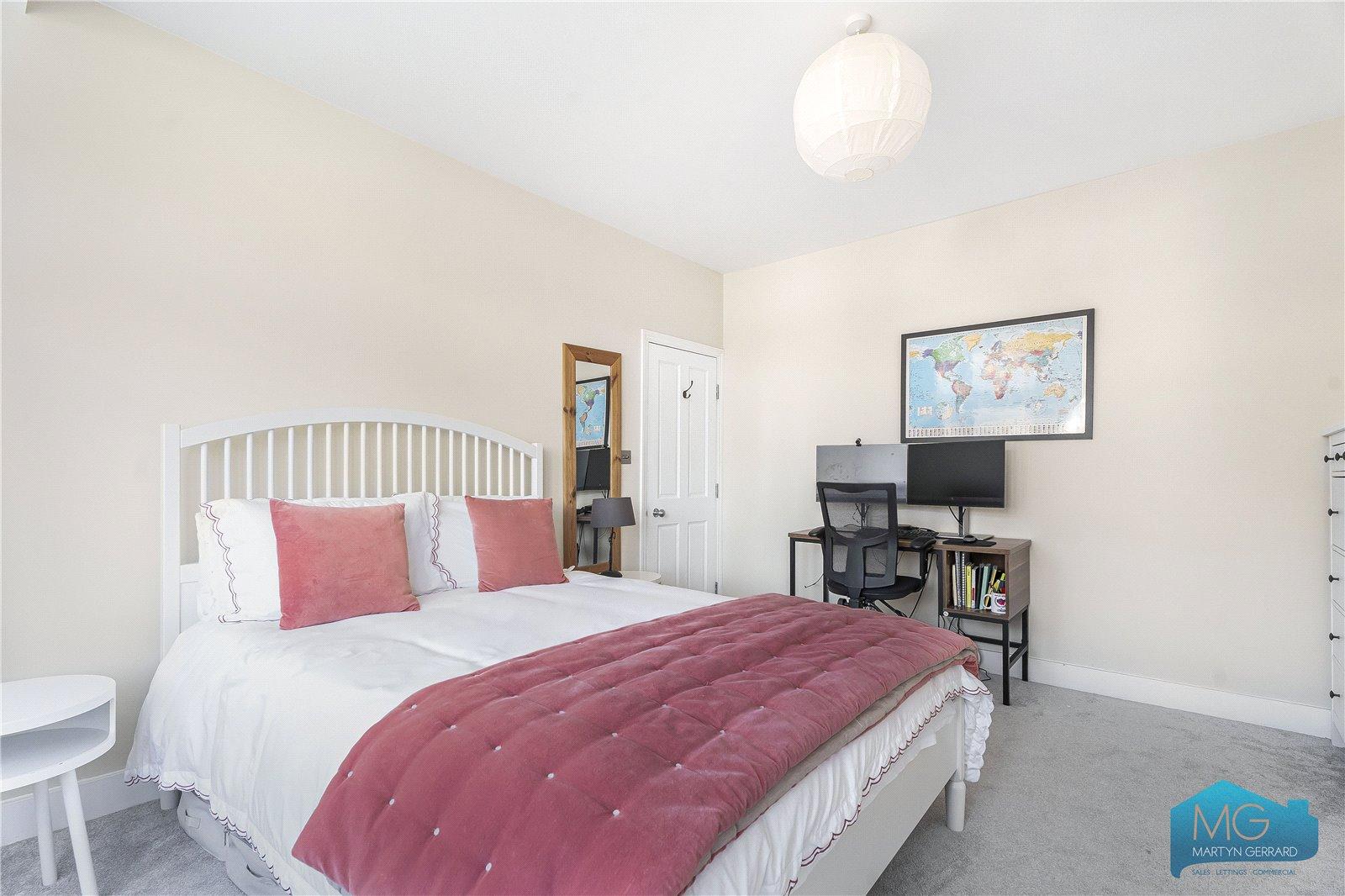 4 bedroom Semi-Detached House for sale - Martyn Gerrard
