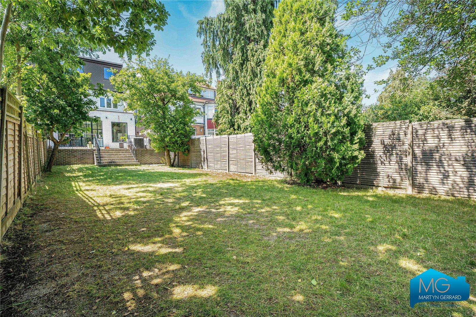 4 bedroom Semi-Detached House for sale - Martyn Gerrard