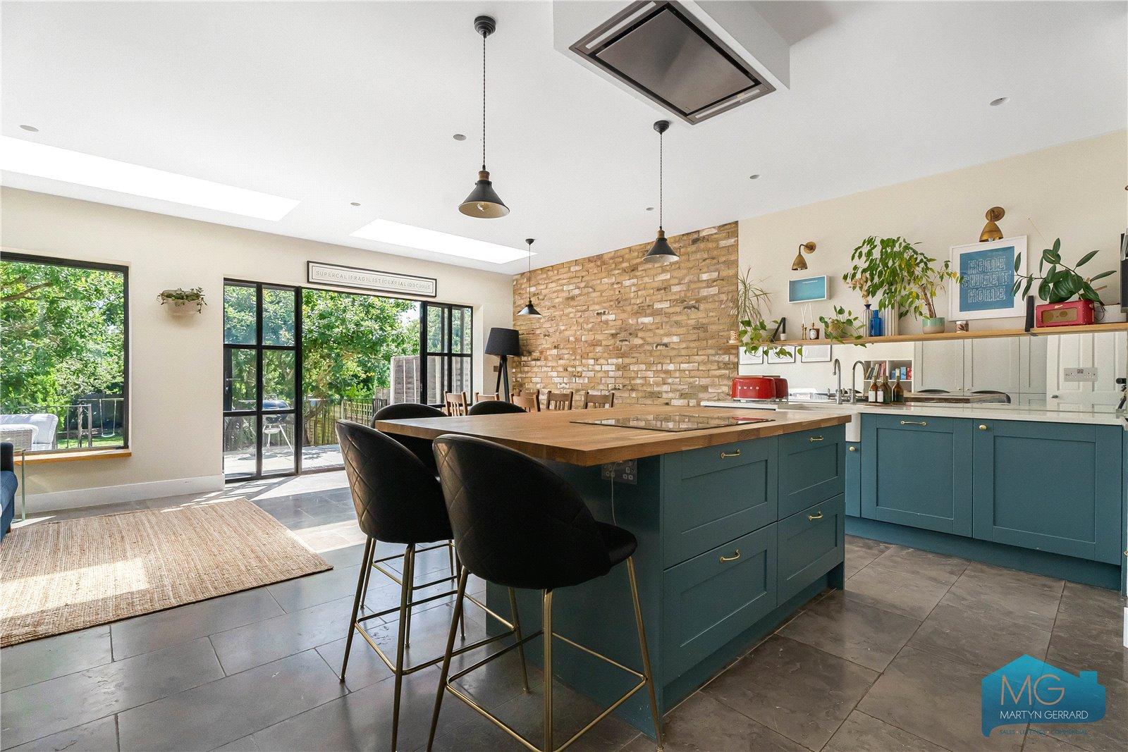 4 bedroom Semi-Detached House for sale - Martyn Gerrard