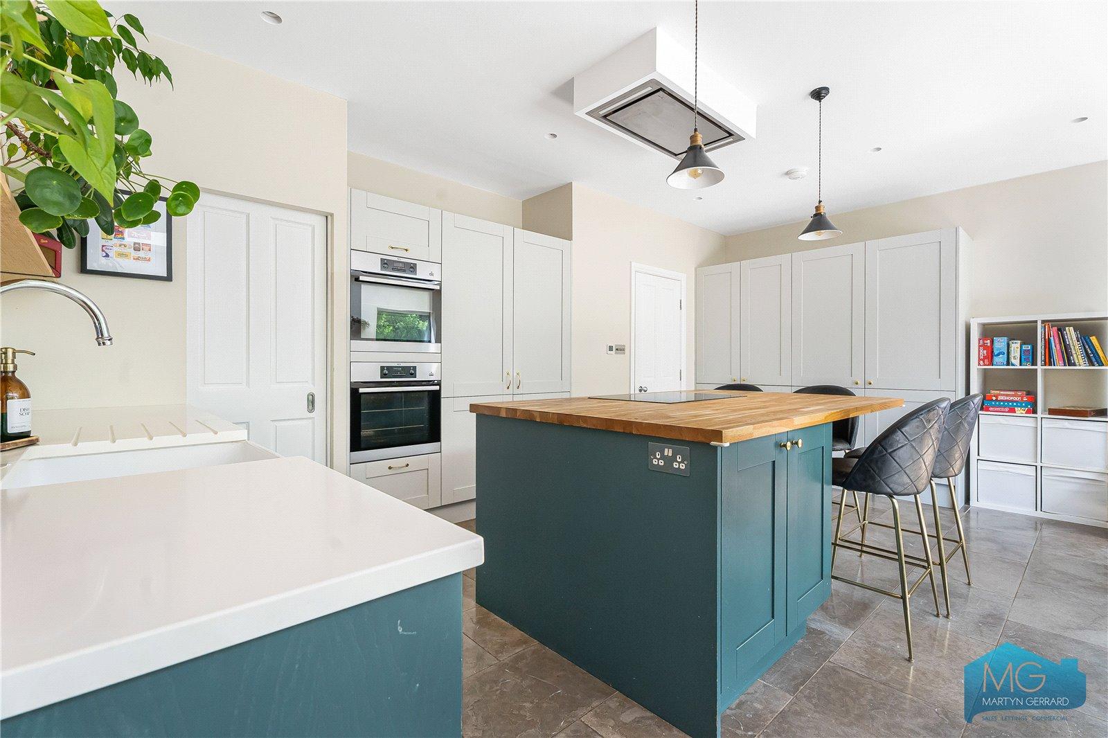 4 bedroom Semi-Detached House for sale - Martyn Gerrard