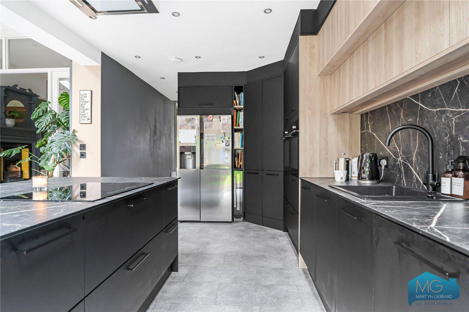 5 bedroom Terraced House for sale - Martyn Gerrard