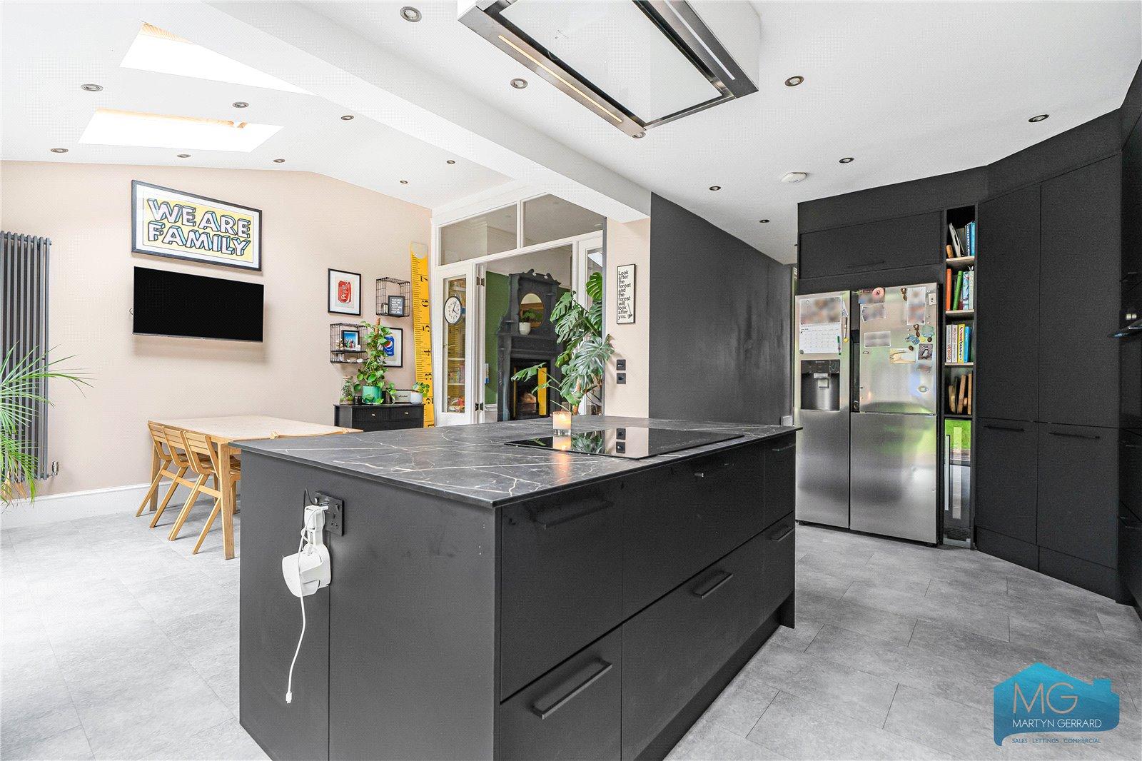 5 bedroom Terraced House for sale - Martyn Gerrard