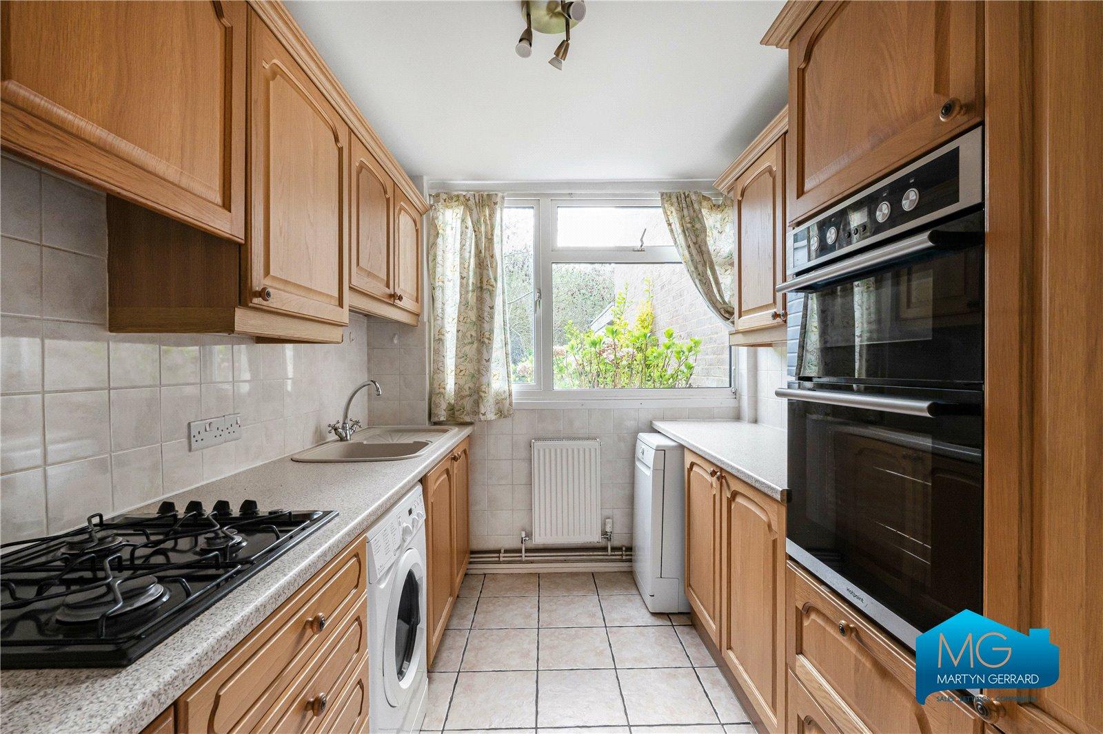 3 bedroom Terraced House to rent - Martyn Gerrard