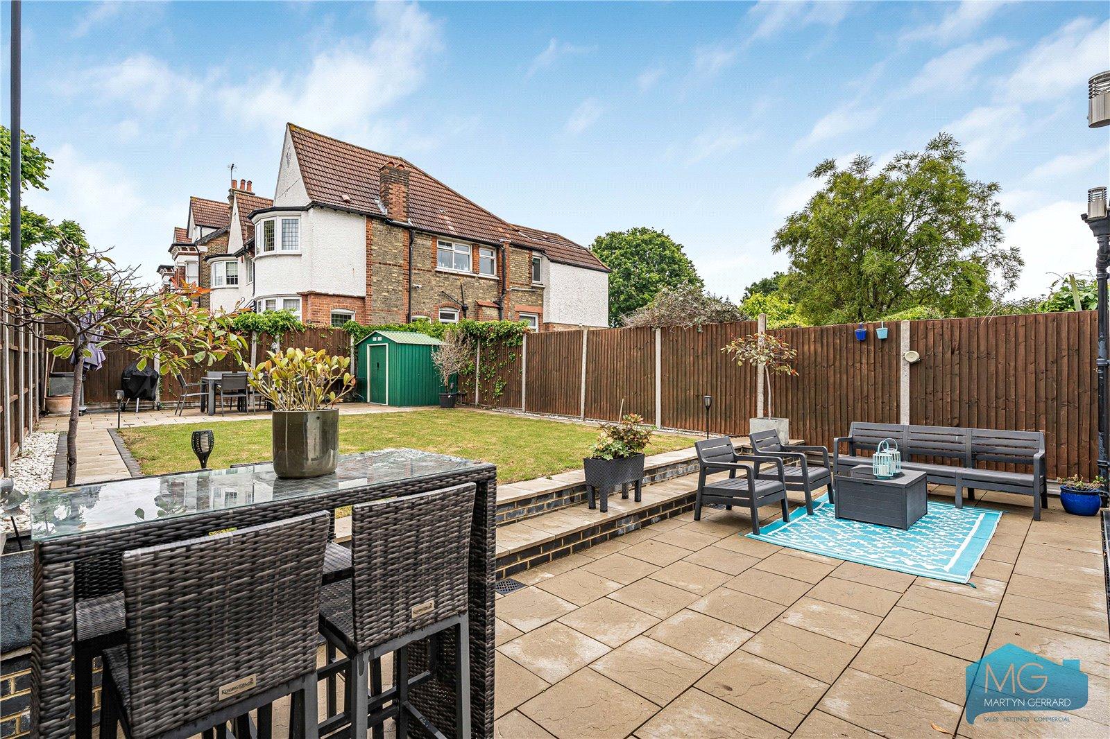 4 bedroom End of Terrace House for sale - Martyn Gerrard