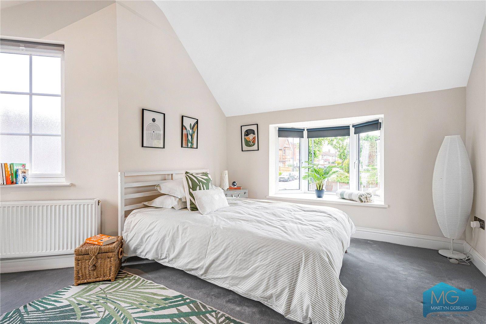 4 bedroom End of Terrace House for sale - Martyn Gerrard
