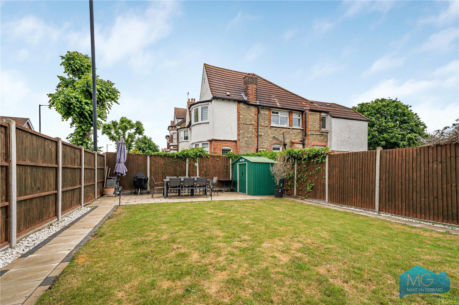 4 bedroom End of Terrace House for sale - Martyn Gerrard