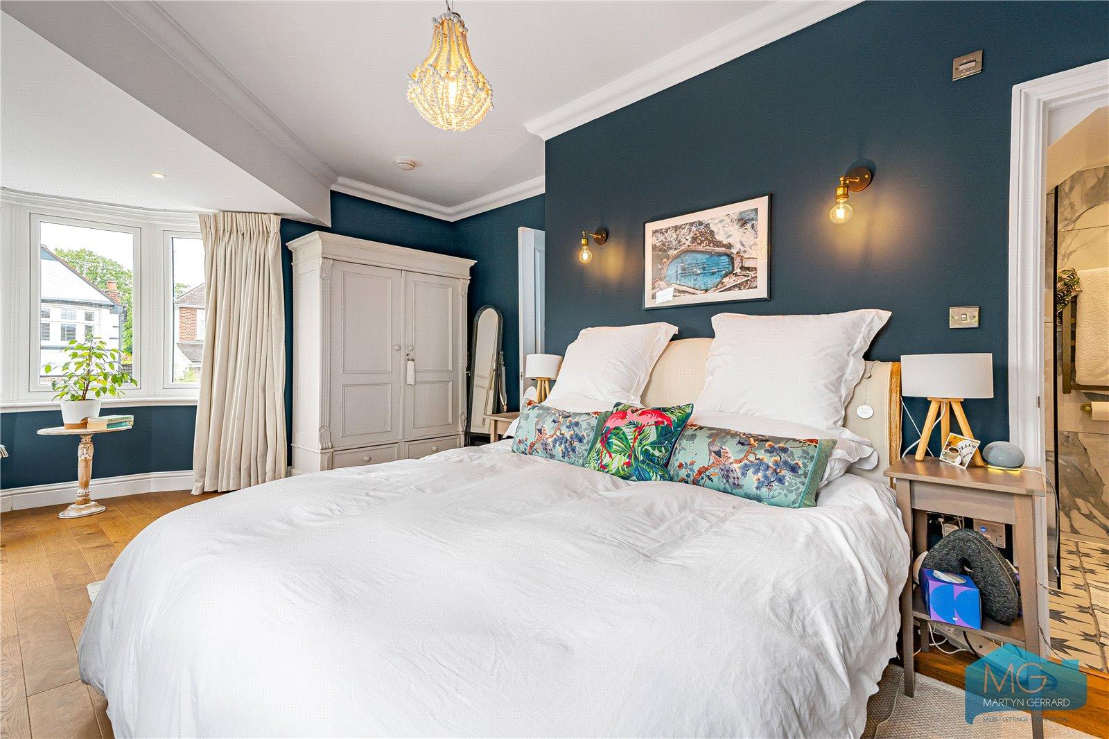 4 bedroom End of Terrace House for sale - Martyn Gerrard