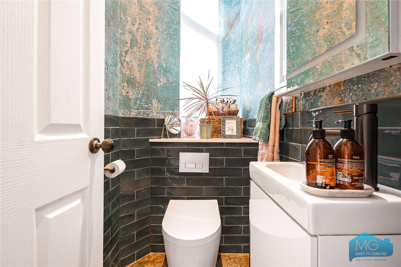 4 bedroom End of Terrace House for sale - Martyn Gerrard