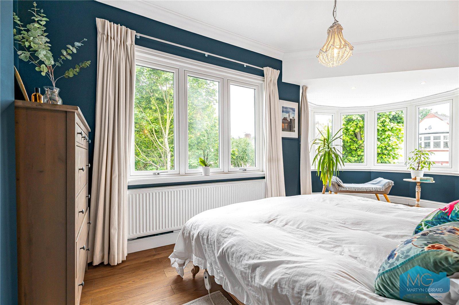 4 bedroom End of Terrace House for sale - Martyn Gerrard