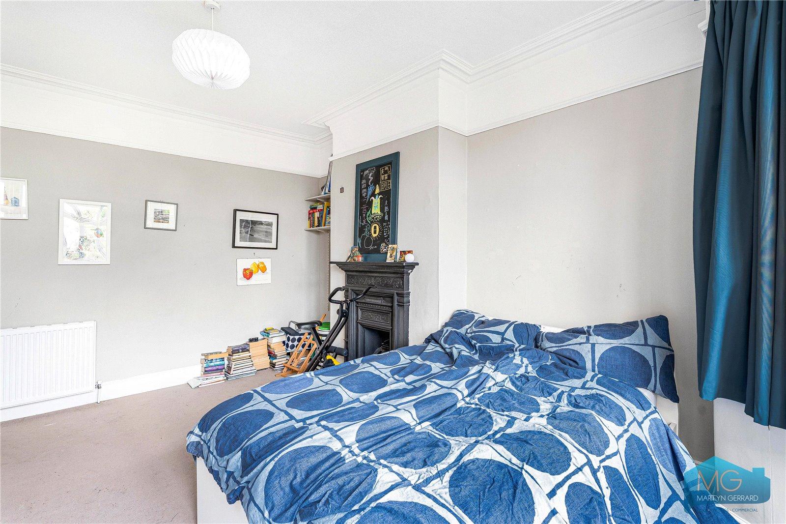 4 bedroom Terraced House for sale - Martyn Gerrard