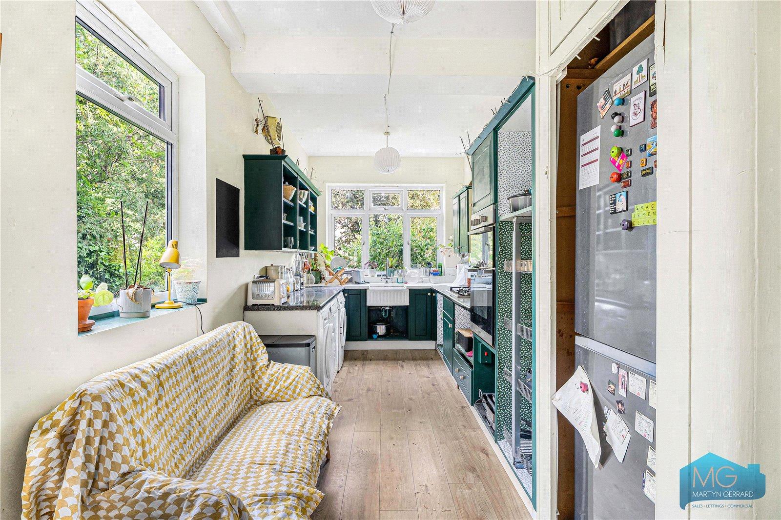 4 bedroom Terraced House for sale - Martyn Gerrard