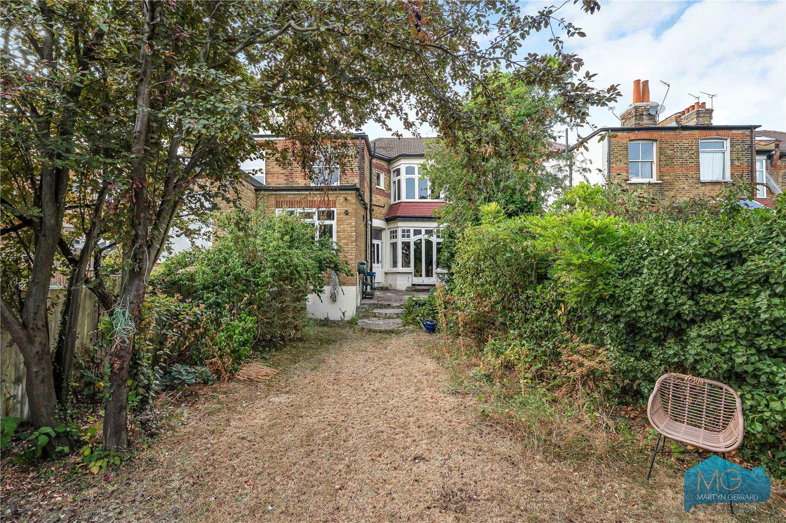 4 bedroom Terraced House for sale - Martyn Gerrard