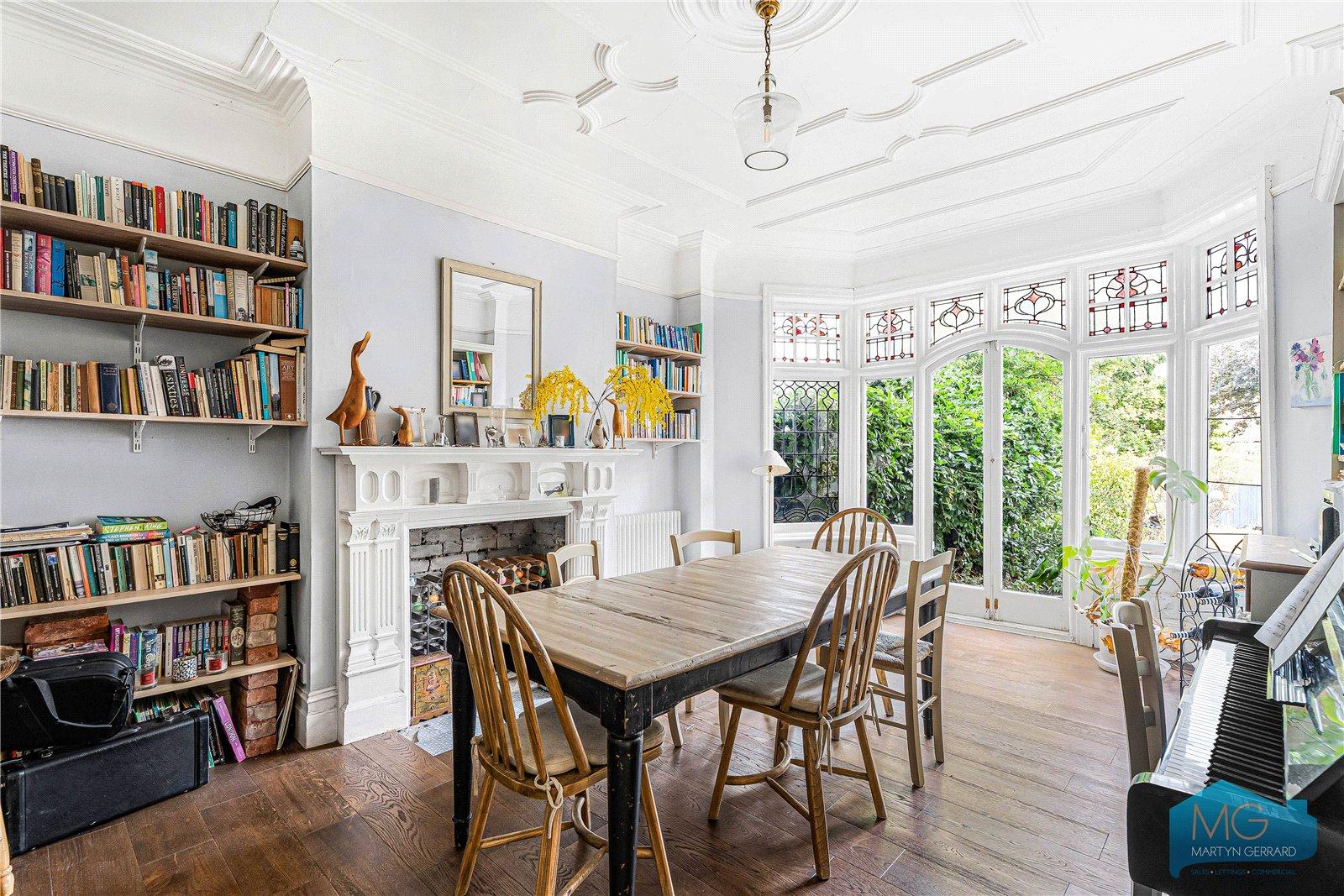 4 bedroom Terraced House for sale - Martyn Gerrard
