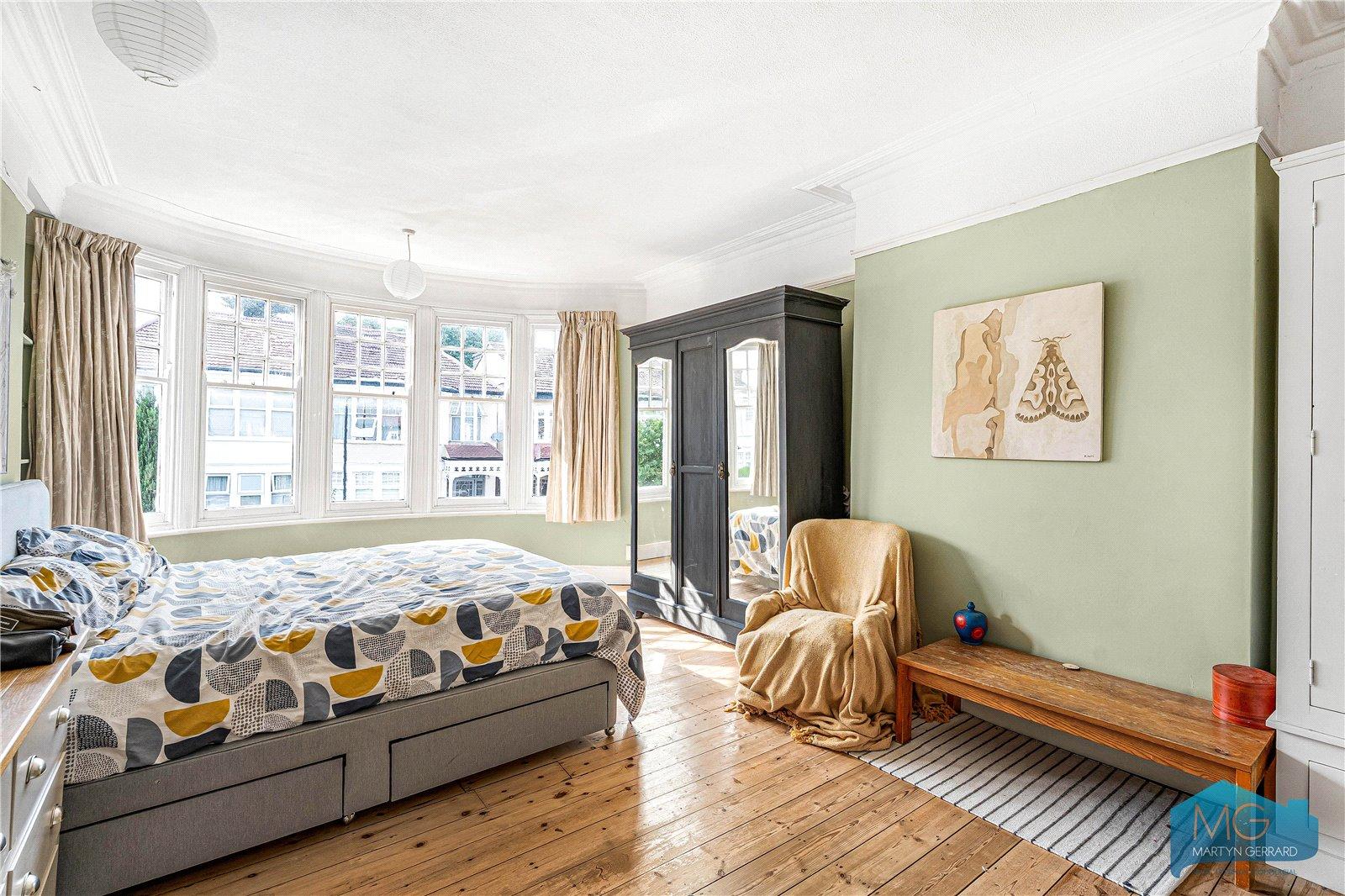 4 bedroom Terraced House for sale - Martyn Gerrard