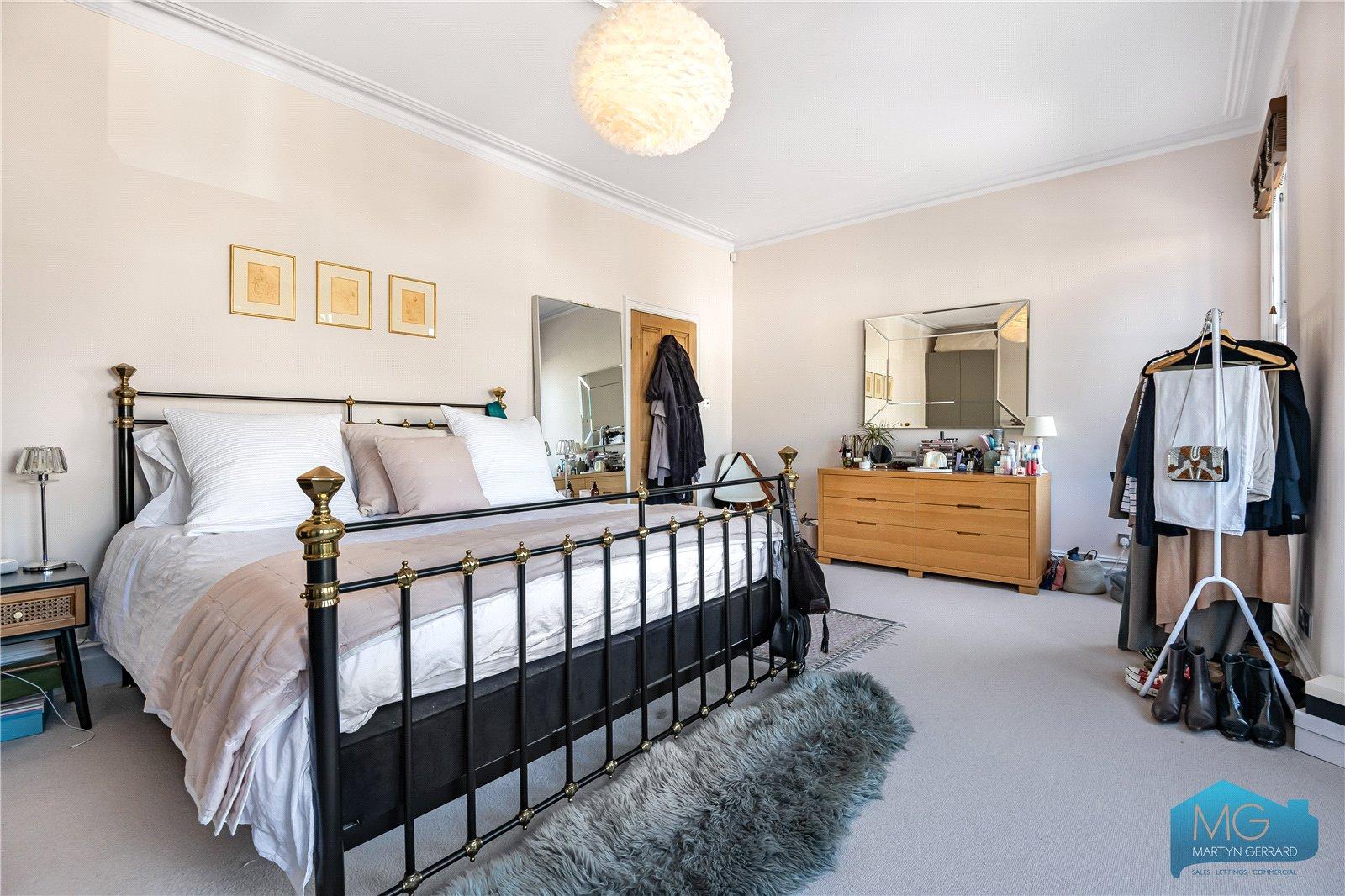 5 bedroom Semi-Detached House for sale - Martyn Gerrard