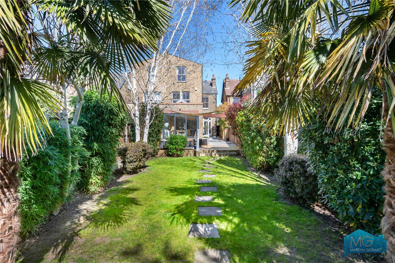5 bedroom Semi-Detached House for sale - Martyn Gerrard