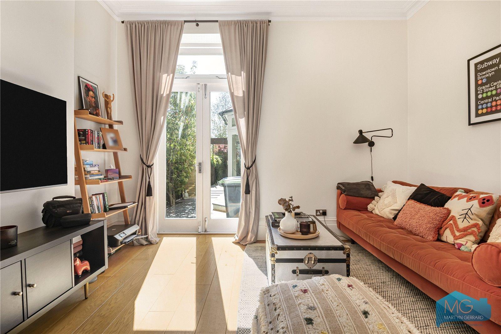5 bedroom Semi-Detached House for sale - Martyn Gerrard