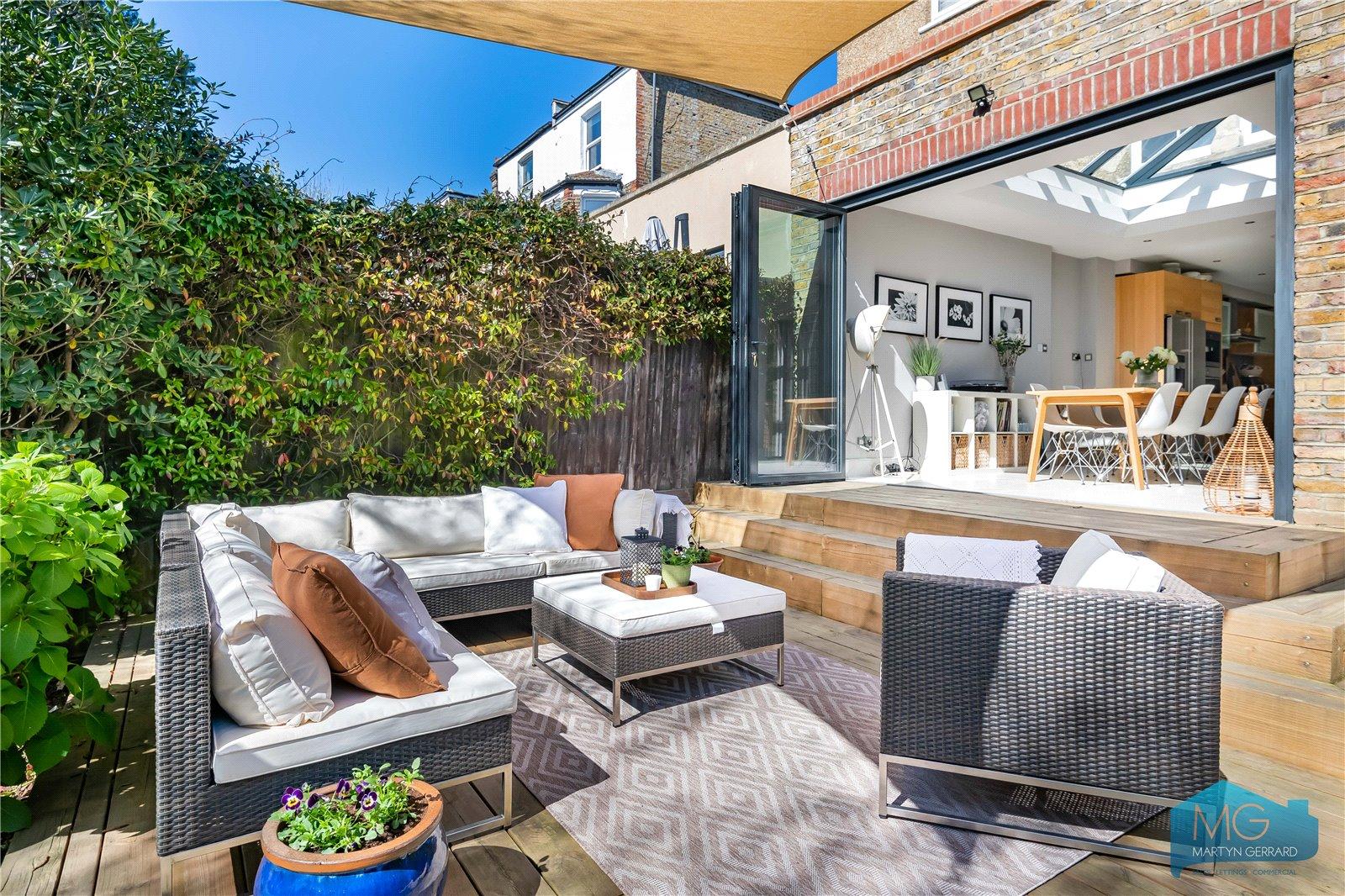 5 bedroom Semi-Detached House for sale - Martyn Gerrard