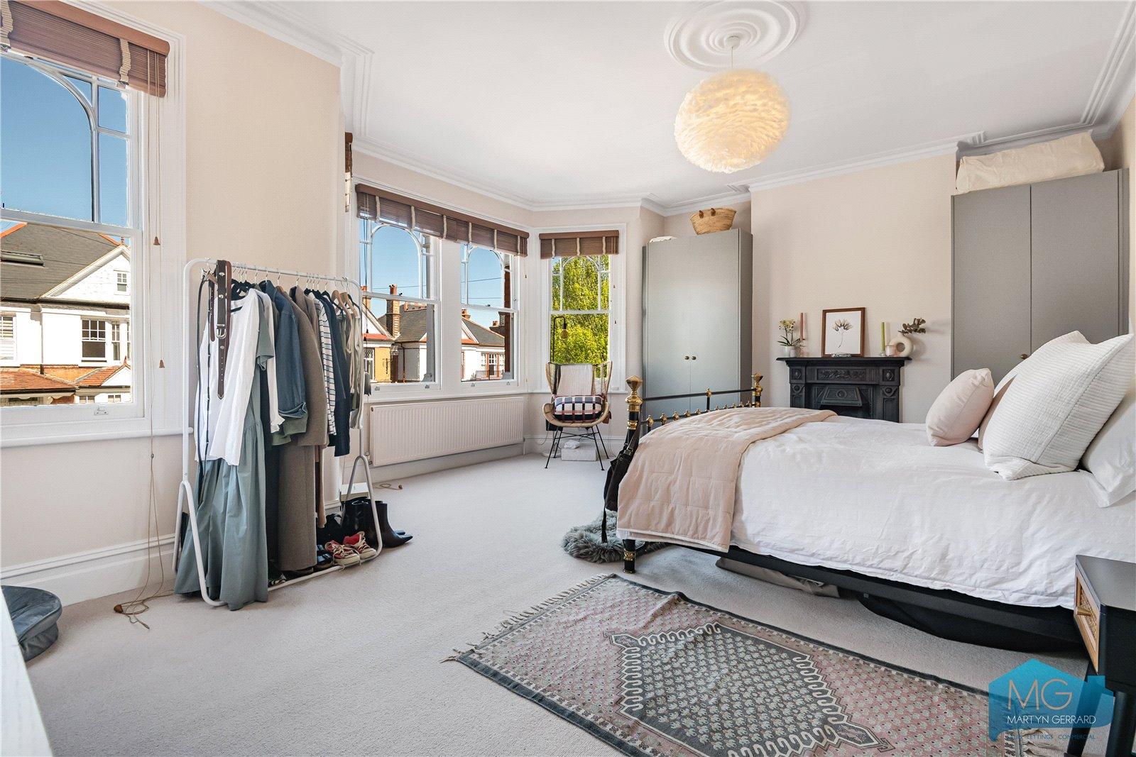 5 bedroom Semi-Detached House for sale - Martyn Gerrard