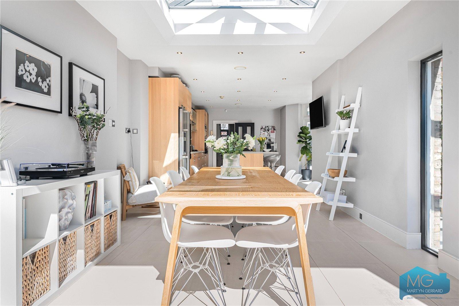 5 bedroom Semi-Detached House for sale - Martyn Gerrard