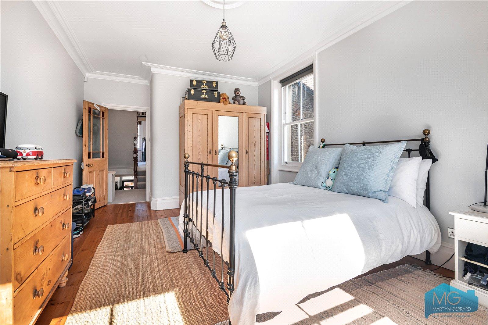 5 bedroom Semi-Detached House for sale - Martyn Gerrard