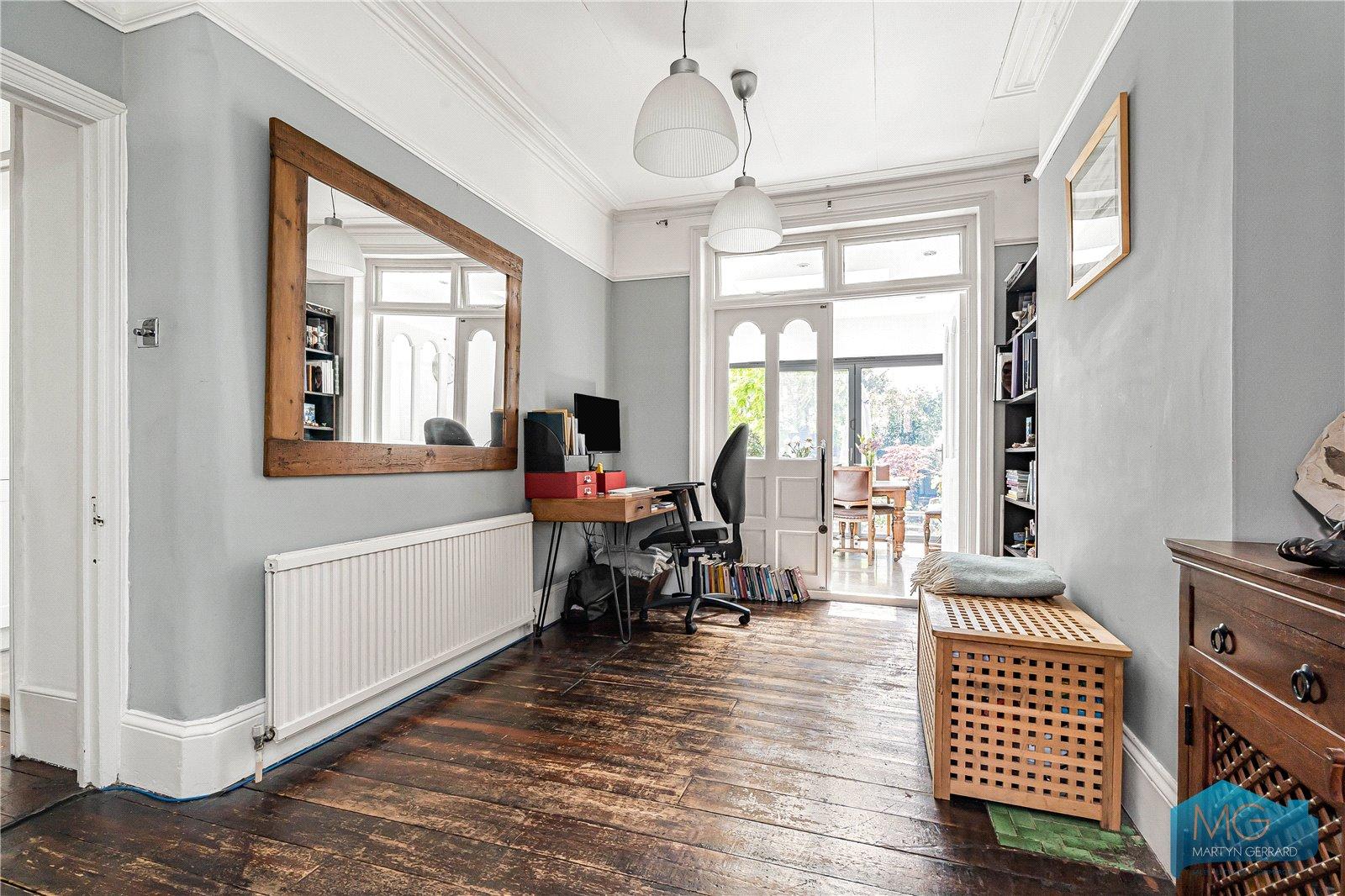 4 bedroom Semi-Detached House for sale - Martyn Gerrard