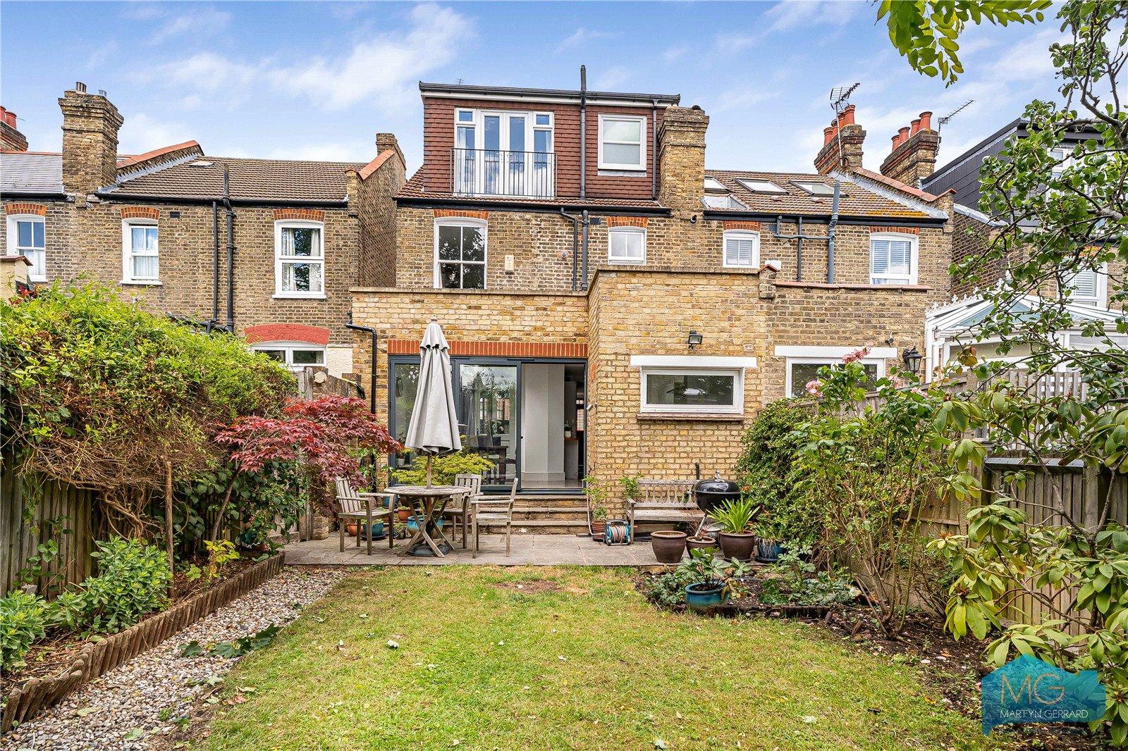 4 bedroom Semi-Detached House for sale - Martyn Gerrard