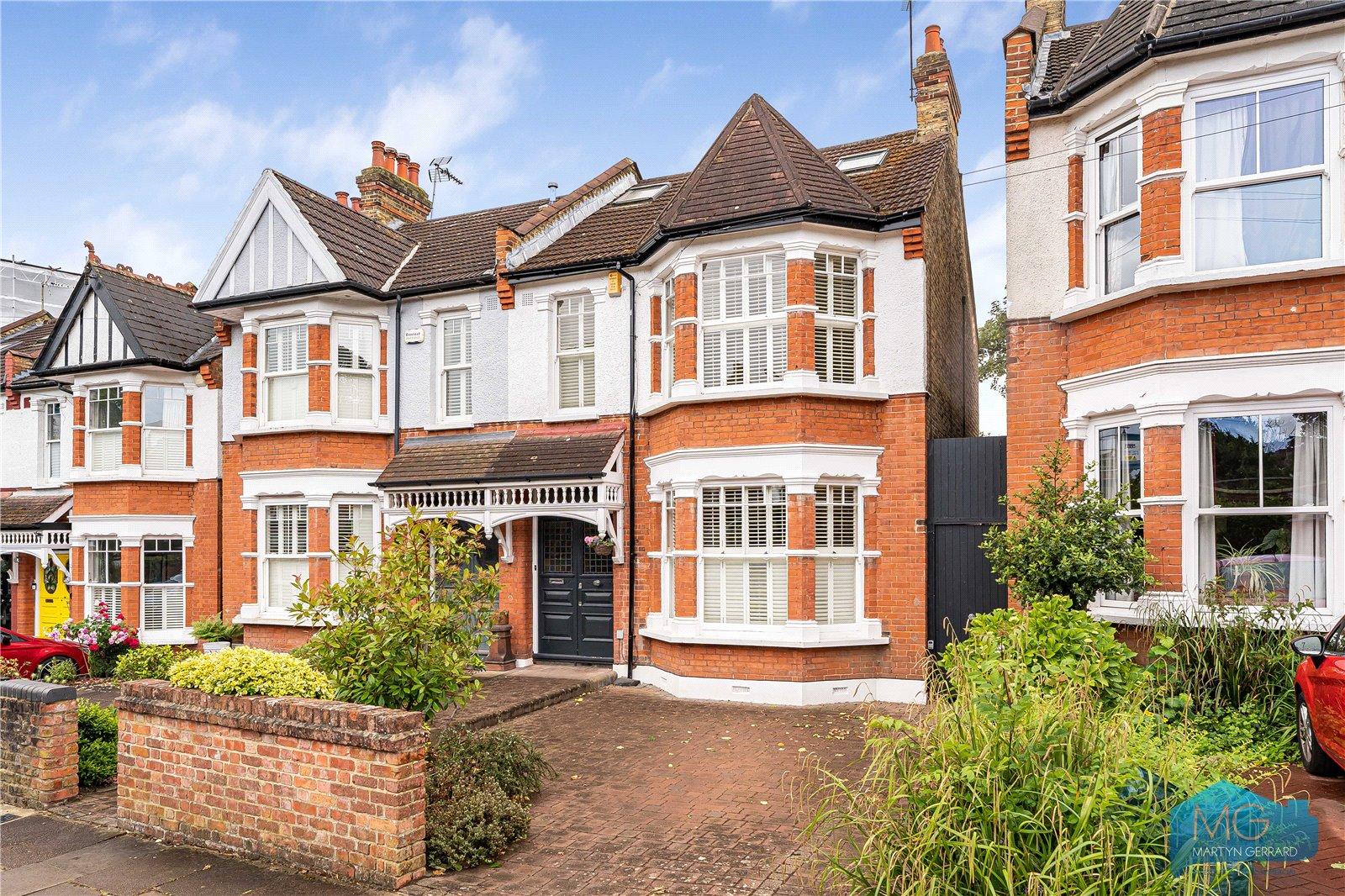 4 bedroom Semi-Detached House for sale - Martyn Gerrard