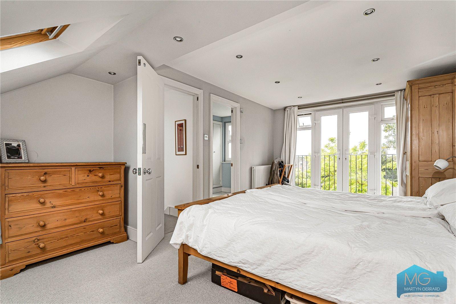 4 bedroom Semi-Detached House for sale - Martyn Gerrard