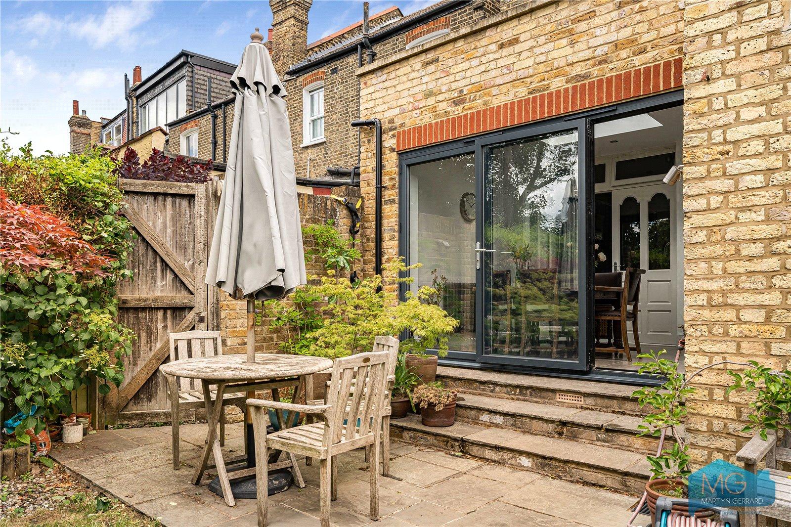 4 bedroom Semi-Detached House for sale - Martyn Gerrard