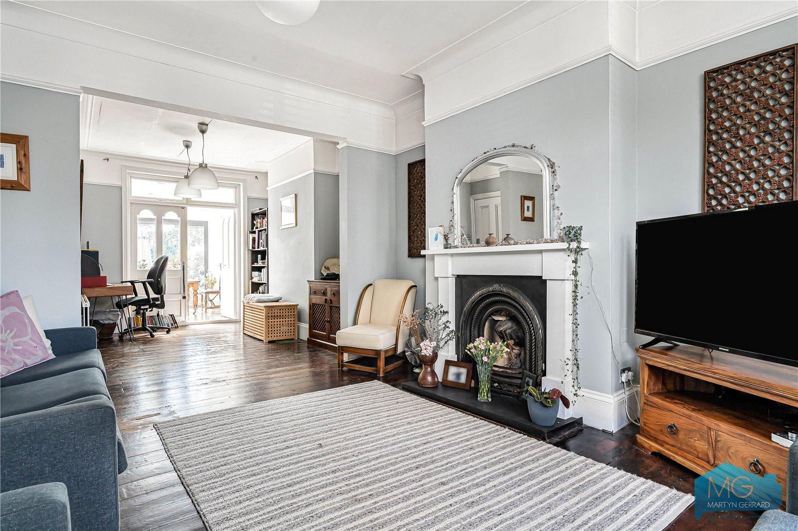 4 bedroom Semi-Detached House for sale - Martyn Gerrard