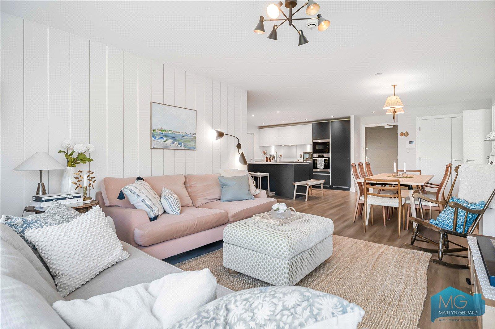 3 bedroom Apartment for sale - Martyn Gerrard