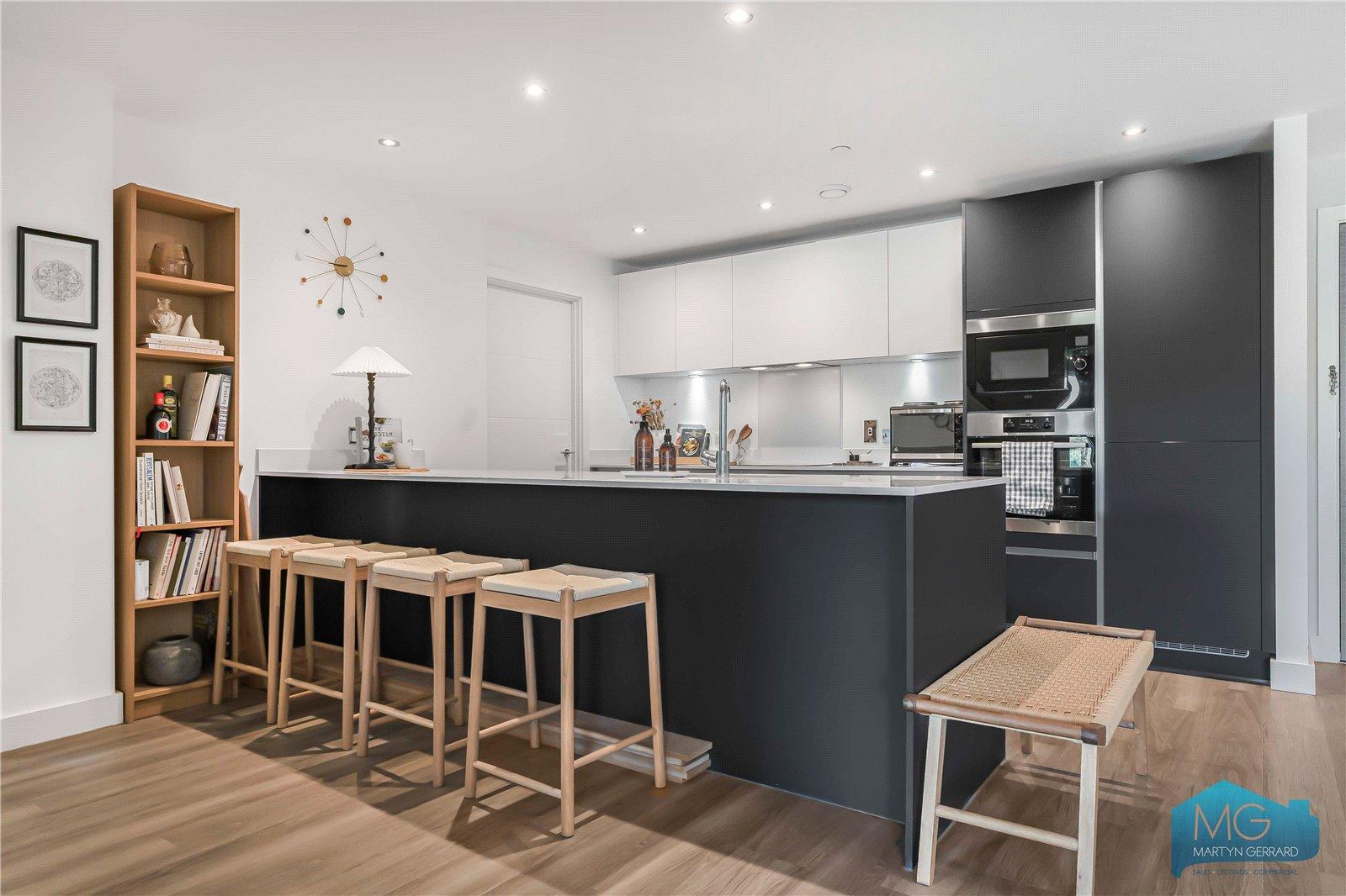 3 bedroom Apartment for sale - Martyn Gerrard