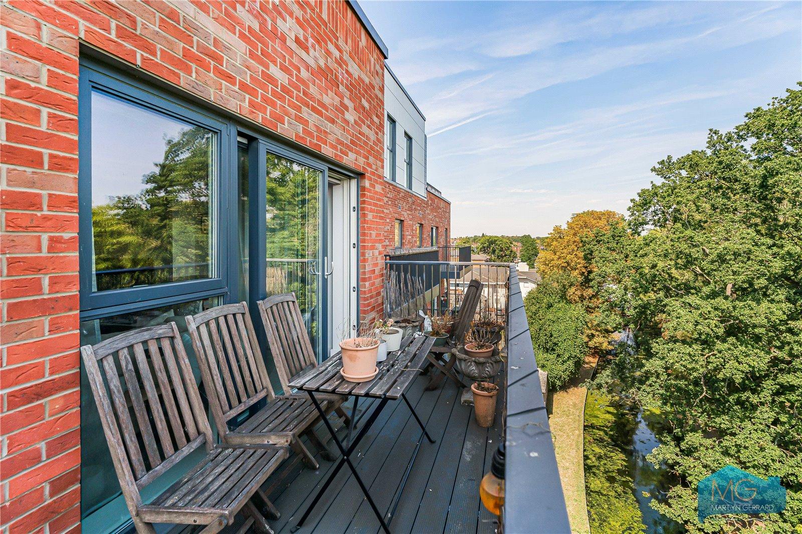 3 bedroom Apartment for sale - Martyn Gerrard