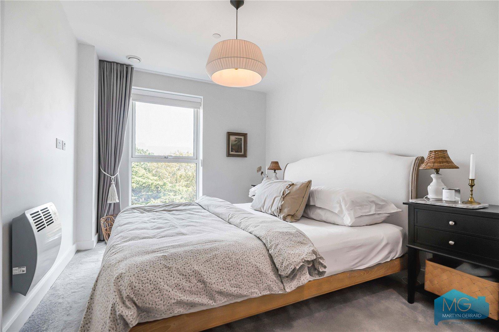 3 bedroom Apartment for sale - Martyn Gerrard