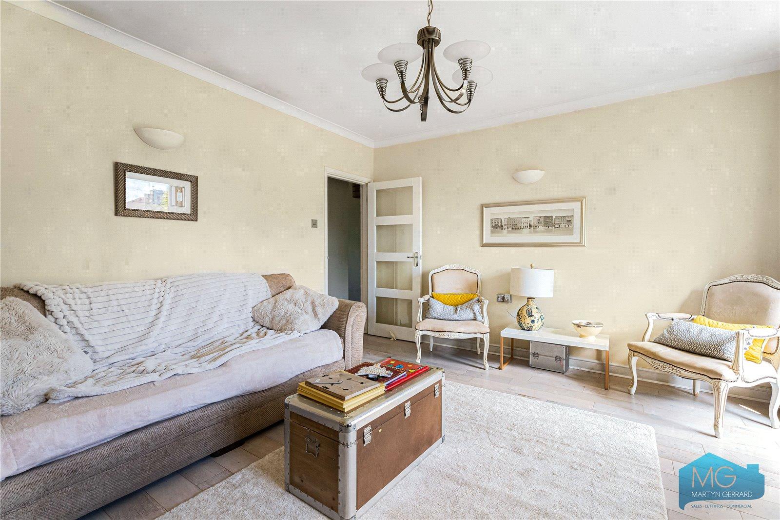 3 bedroom Apartment for sale - Martyn Gerrard