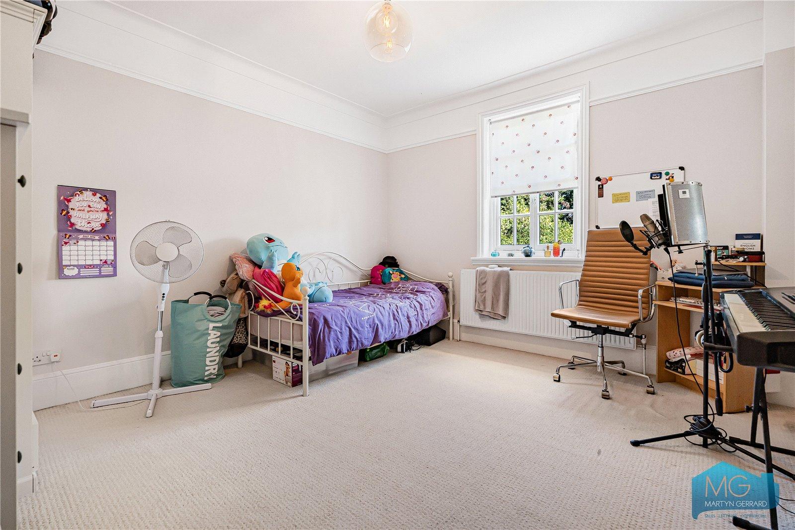 6 bedroom Semi-Detached House for sale - Martyn Gerrard